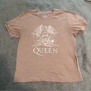 Queen graphic tee